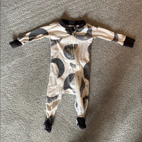 Burt’s Bees sleeper footie 3-6 mon - Picture 1 of 2